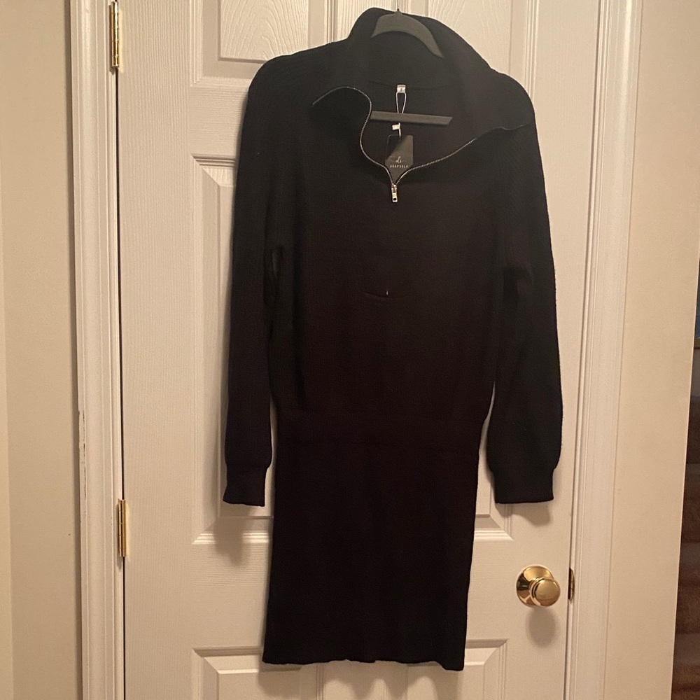 Deep Self Black Long Sleeve Sweater Dress with Zipper…size S